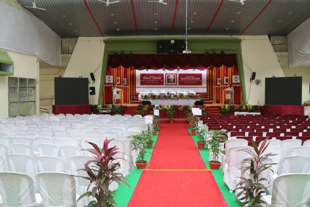 Visvesvaraya National Institute of Technology - [VNIT] - auditorium