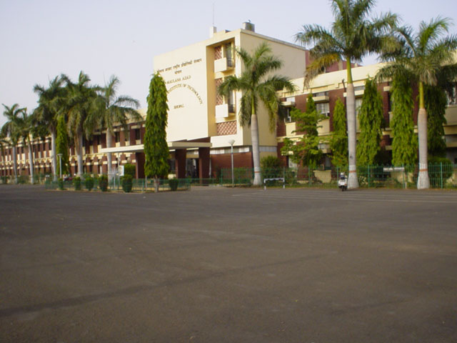 Maulana Azad National Institute of Technology  - [MANIT] - campus