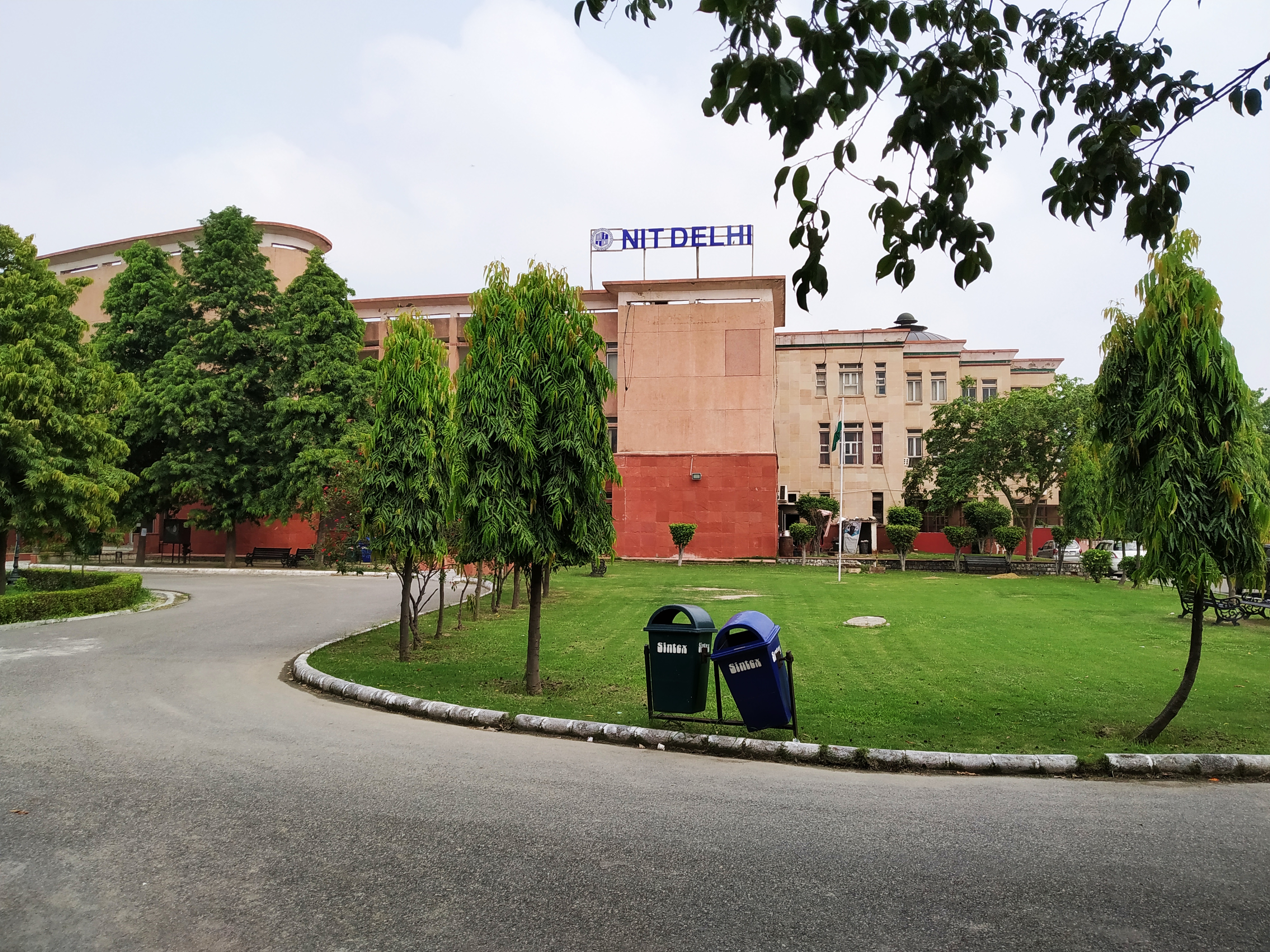 National Institute of Technology - [NIT] - campus
