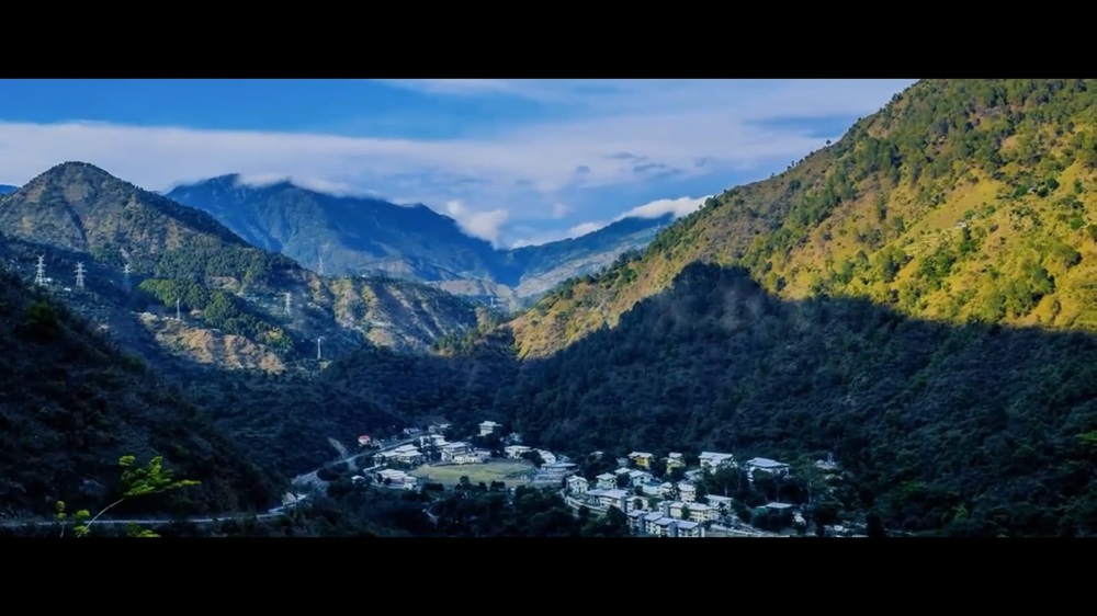 IIT Mandi- Indian Institute of Technology - [IITM] - lawn