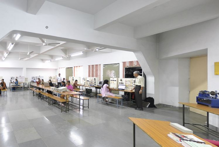 Gokaraju Rangaraju Institute of Engineering and Technology -  [GRIET] - labs