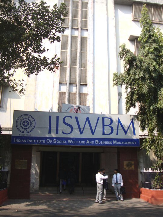 Indian Institute of Social Welfare and Business Management Calcutta - campus