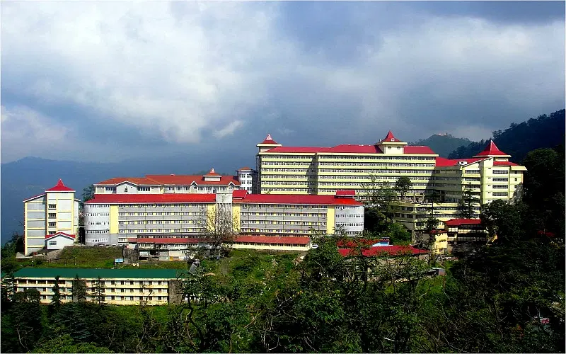 Indira Gandhi Medical College - [IGMC] - campus