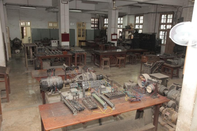 Veermata Jijabai Technological Institute - [VJTI] - labs