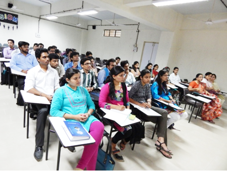 Sinhgad Institute of Management - [SIOM] - seminar