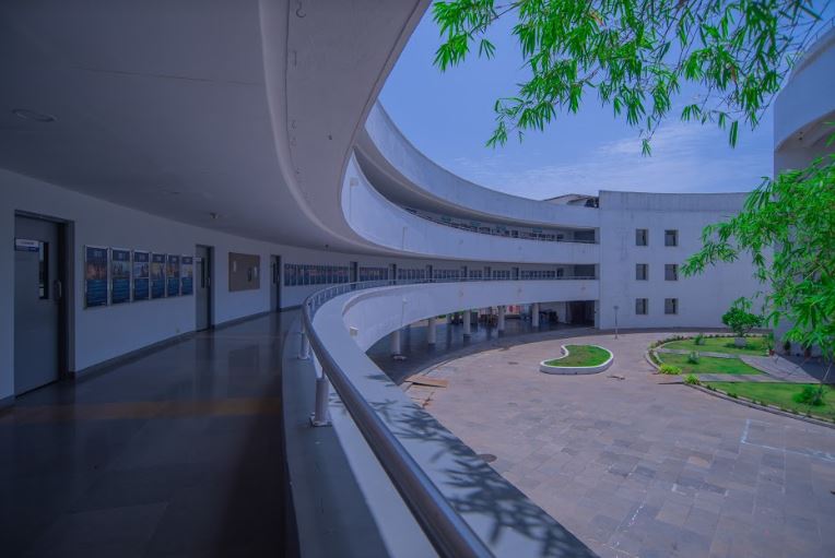 Whistling Woods International - [WWI] - campus