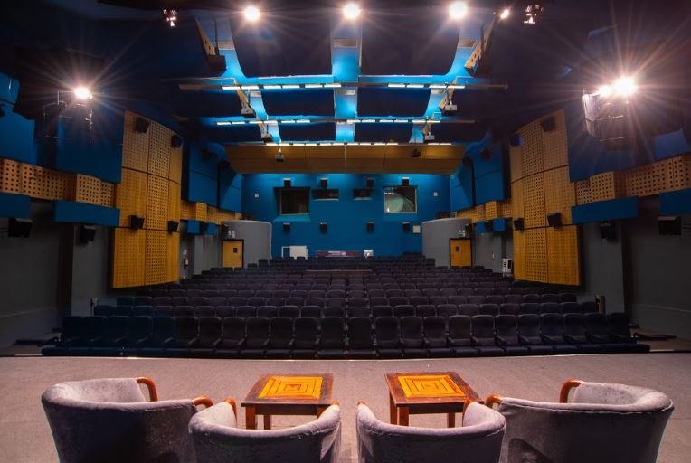 Whistling Woods International - [WWI] - auditorium