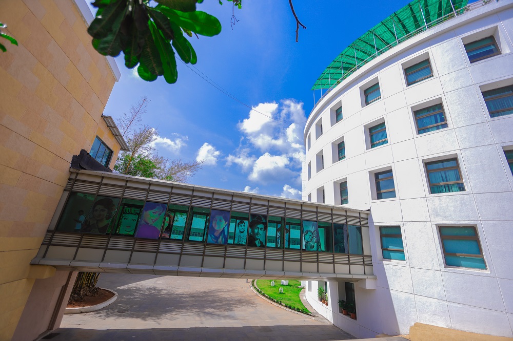 Whistling Woods International - [WWI] - campus