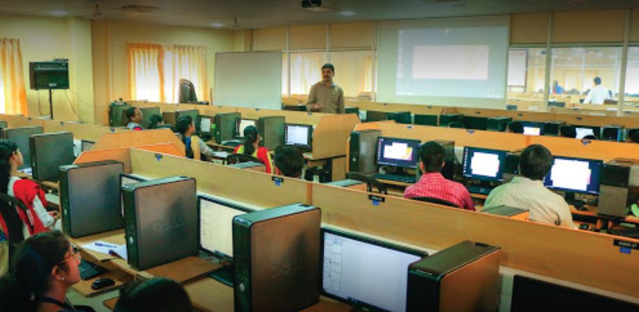 Amrita Vishwa Vidyapeetham Kochi Campus - labs
