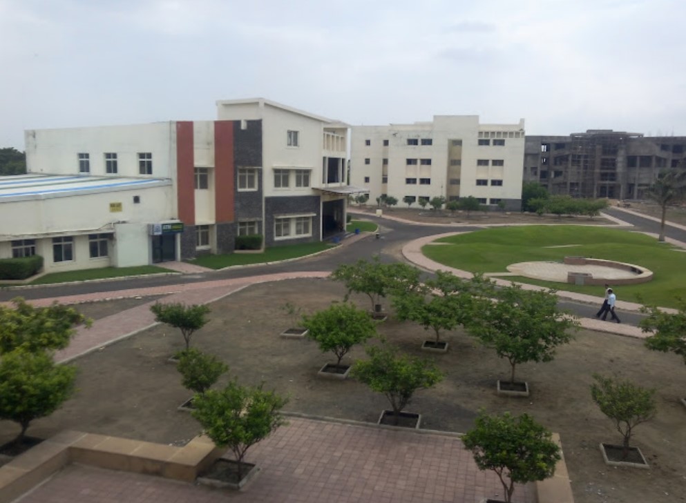 Indore Institute of Science and Technology - [IIST] - campus