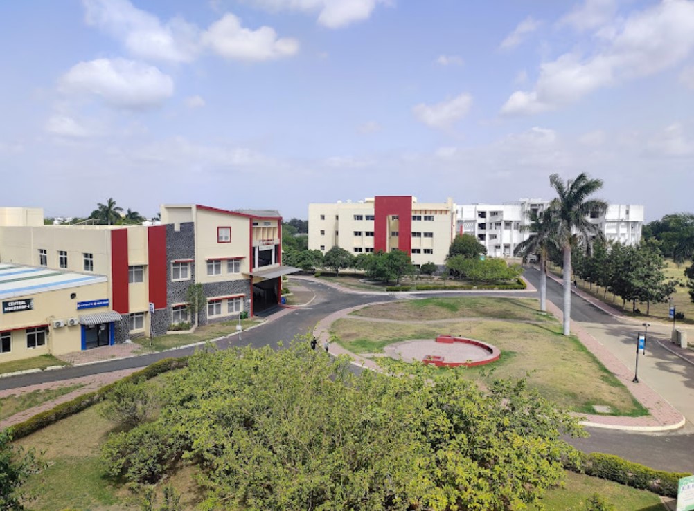 Indore Institute of Science and Technology - [IIST] - campus