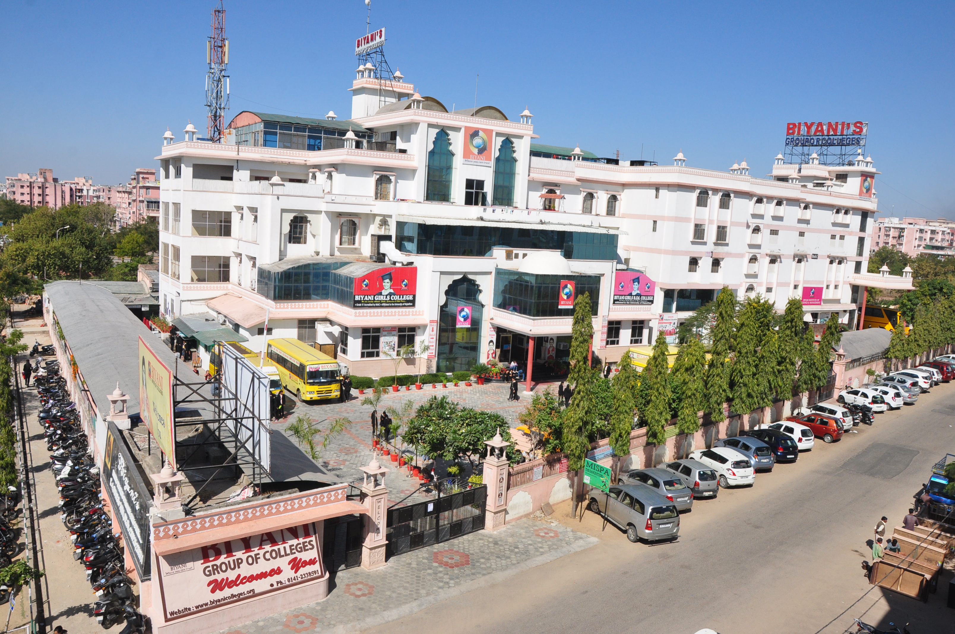Biyani Group of Colleges - campus