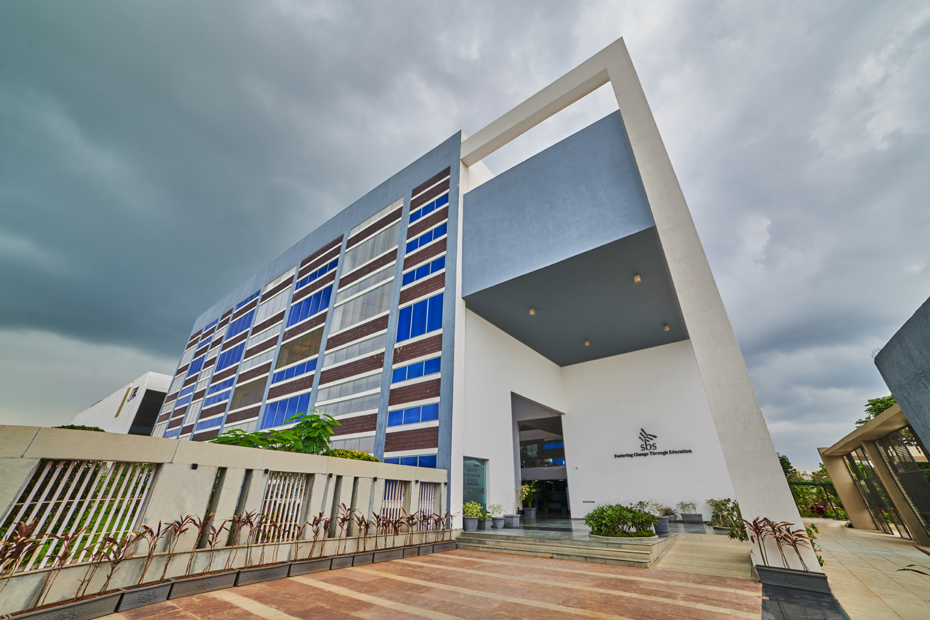 Shanti Business School - [SBS] - campus