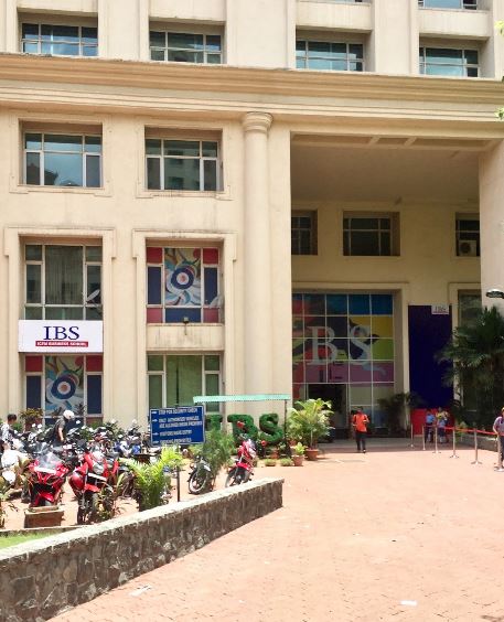 IBS Mumbai - entrance