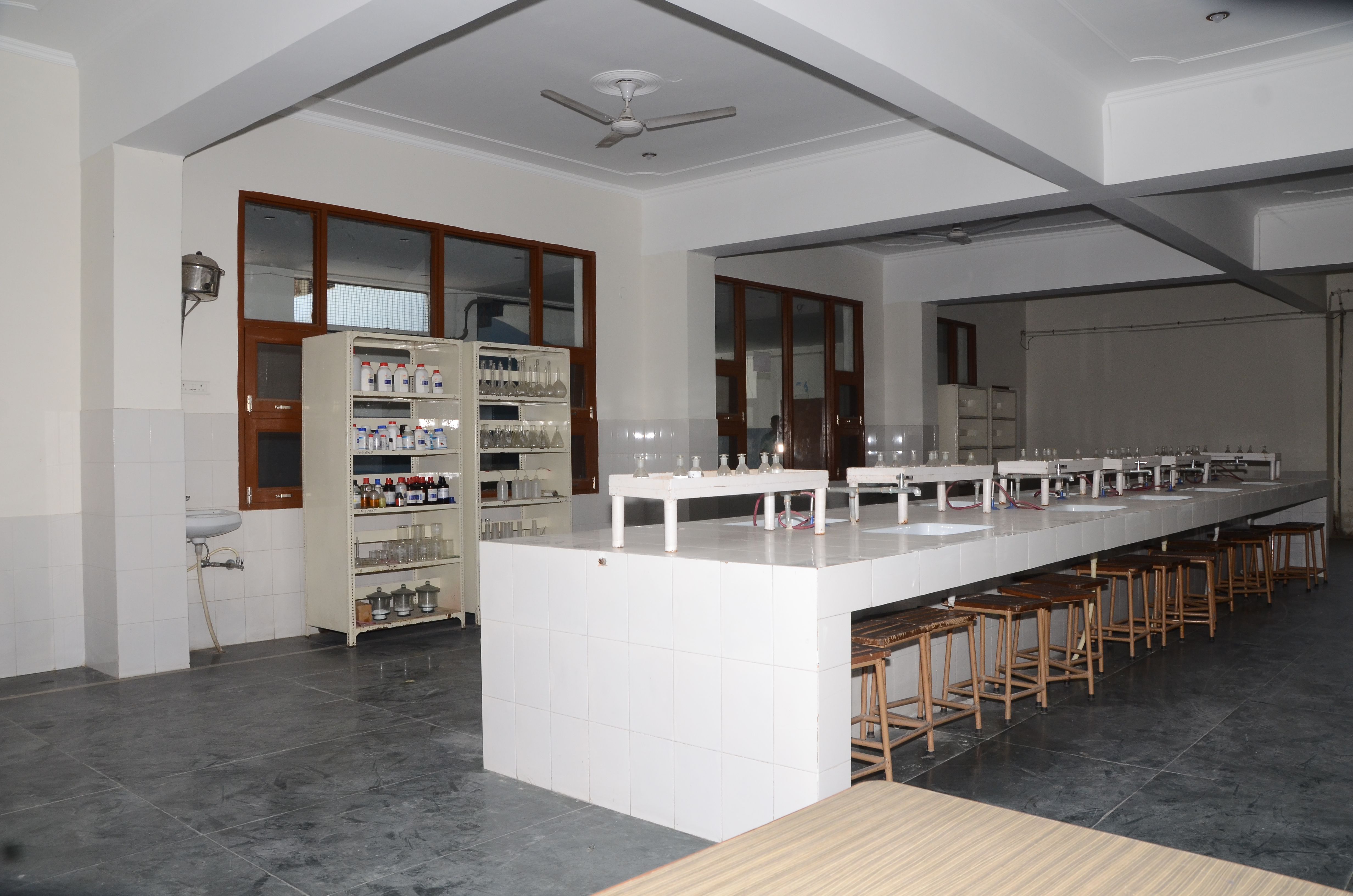 IIIT Una (IIITU) - labs