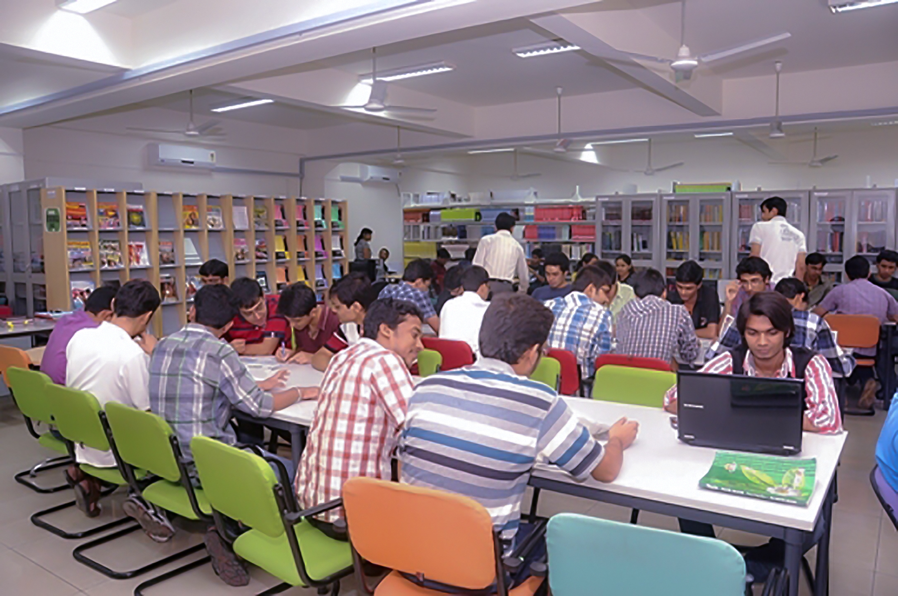 IIT Indore (IITI) - library