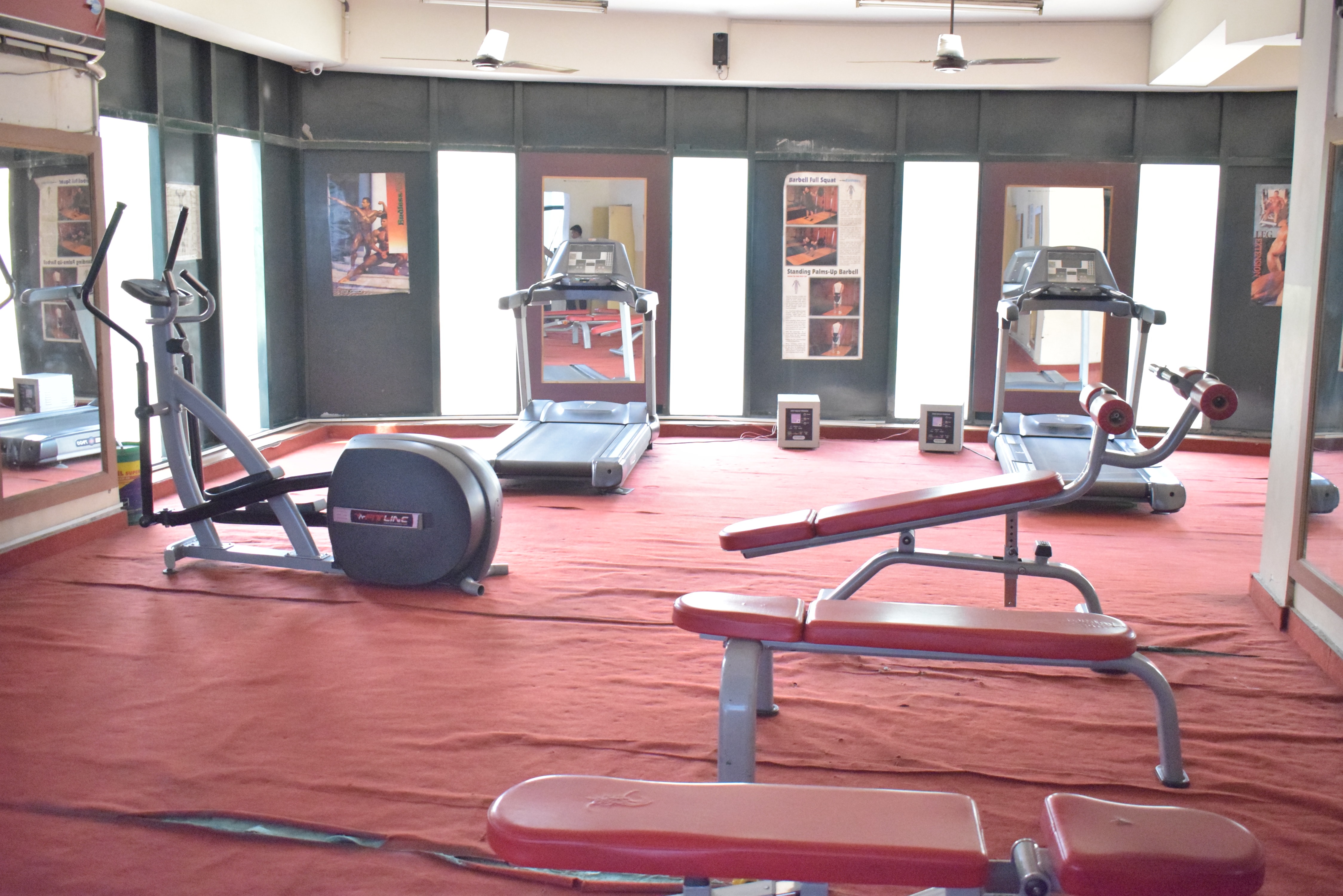 ITS - Institute of Technology and Science - gymnasium