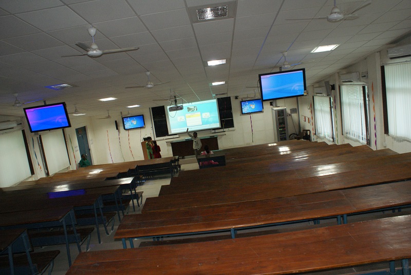 Jawaharlal Nehru Medical College, Ajmer - classroom
