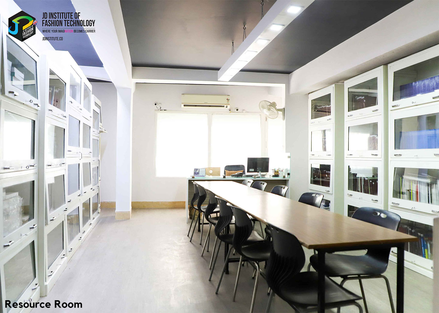 JD Institute of Fashion Technology- Corporate Center, Hauz Khas - library