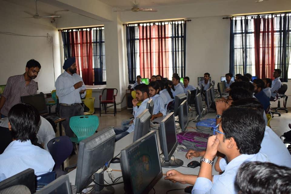 Maharishi Arvind Institute of Engineering and Technology - labs