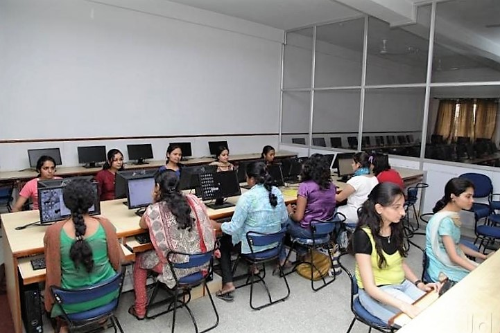Mount Carmel College - labs
