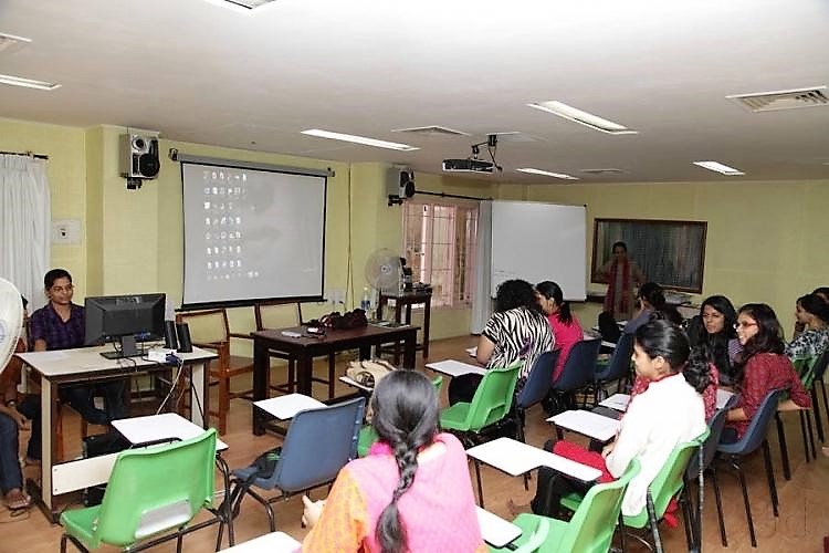 Mount Carmel College - classroom