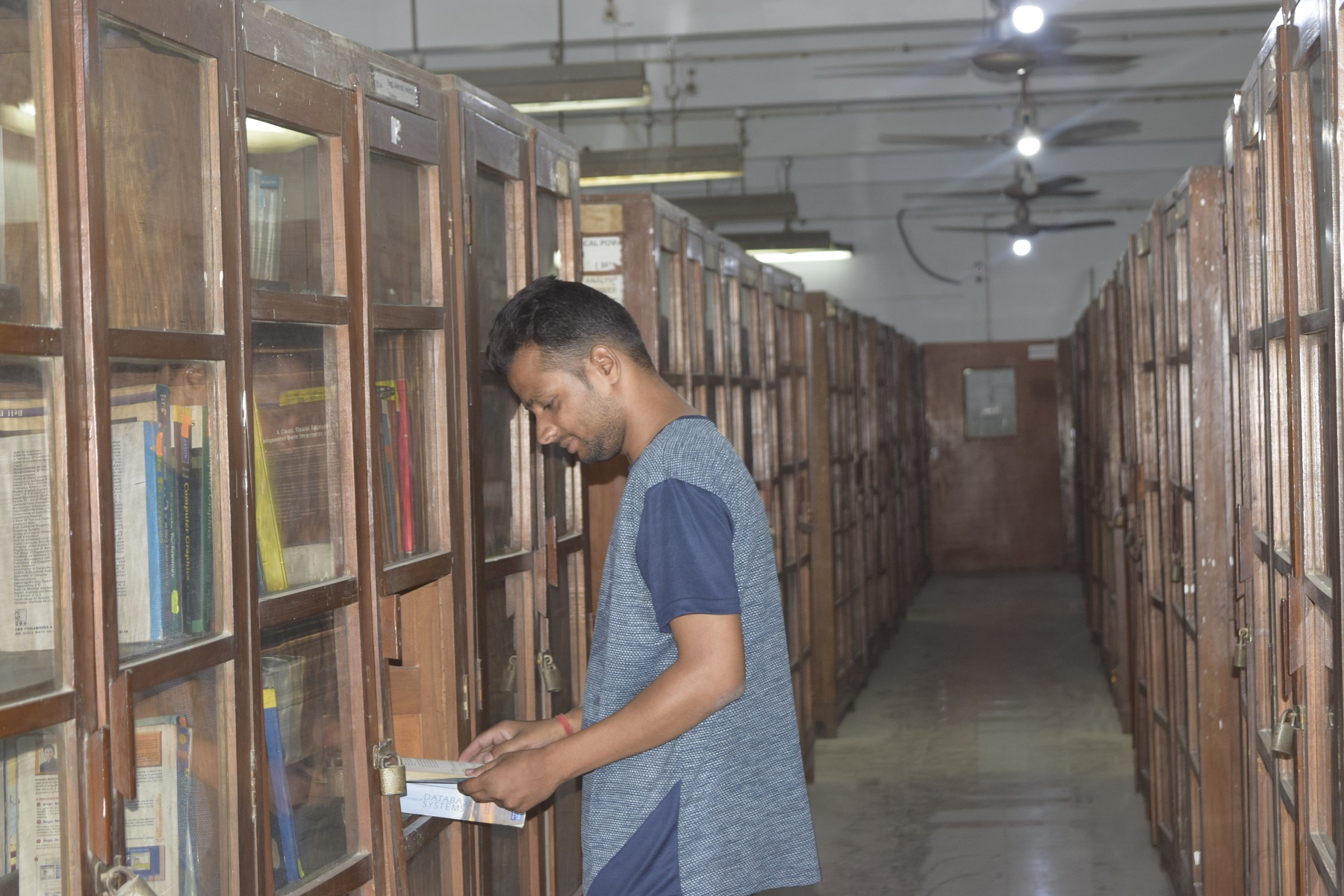 Muzaffarpur Institute of Technology - library