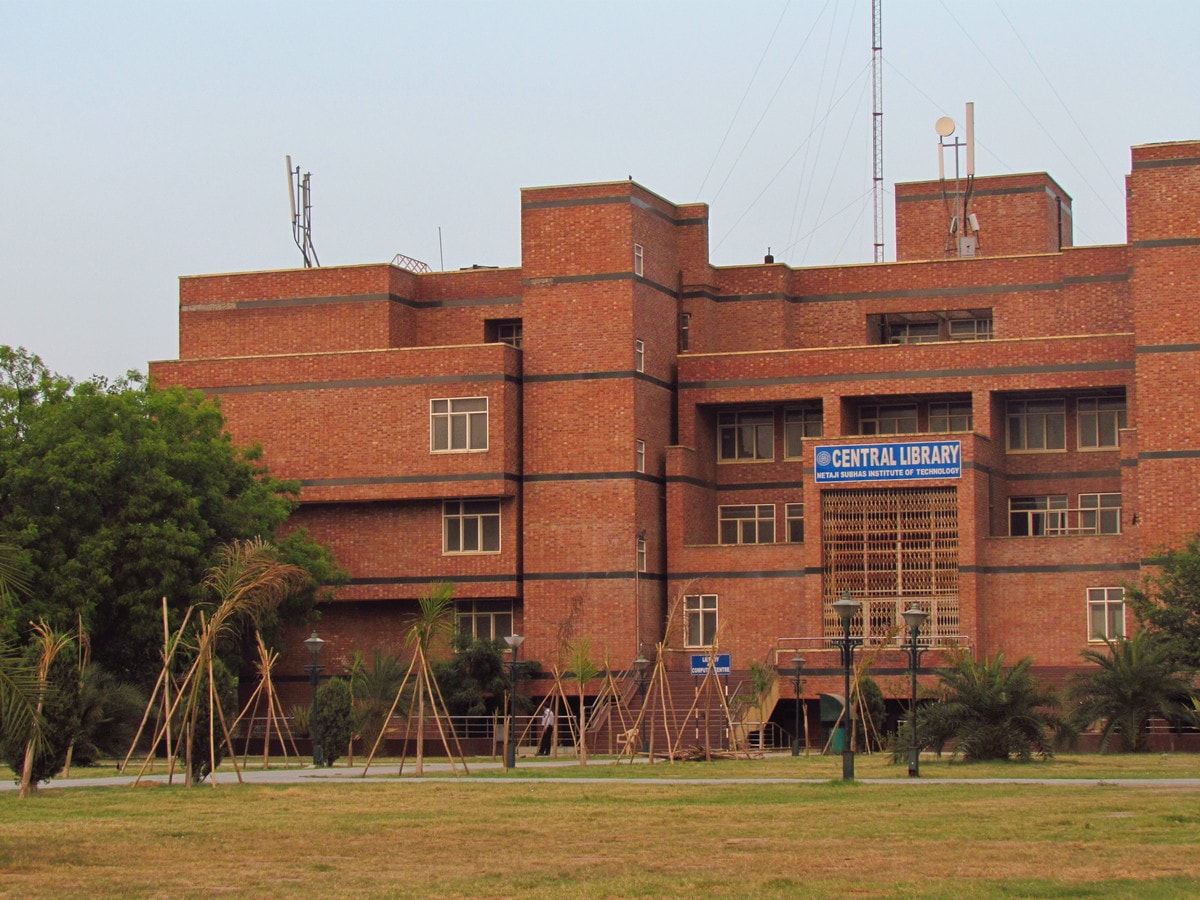 Netaji Subhas University of Technology - library