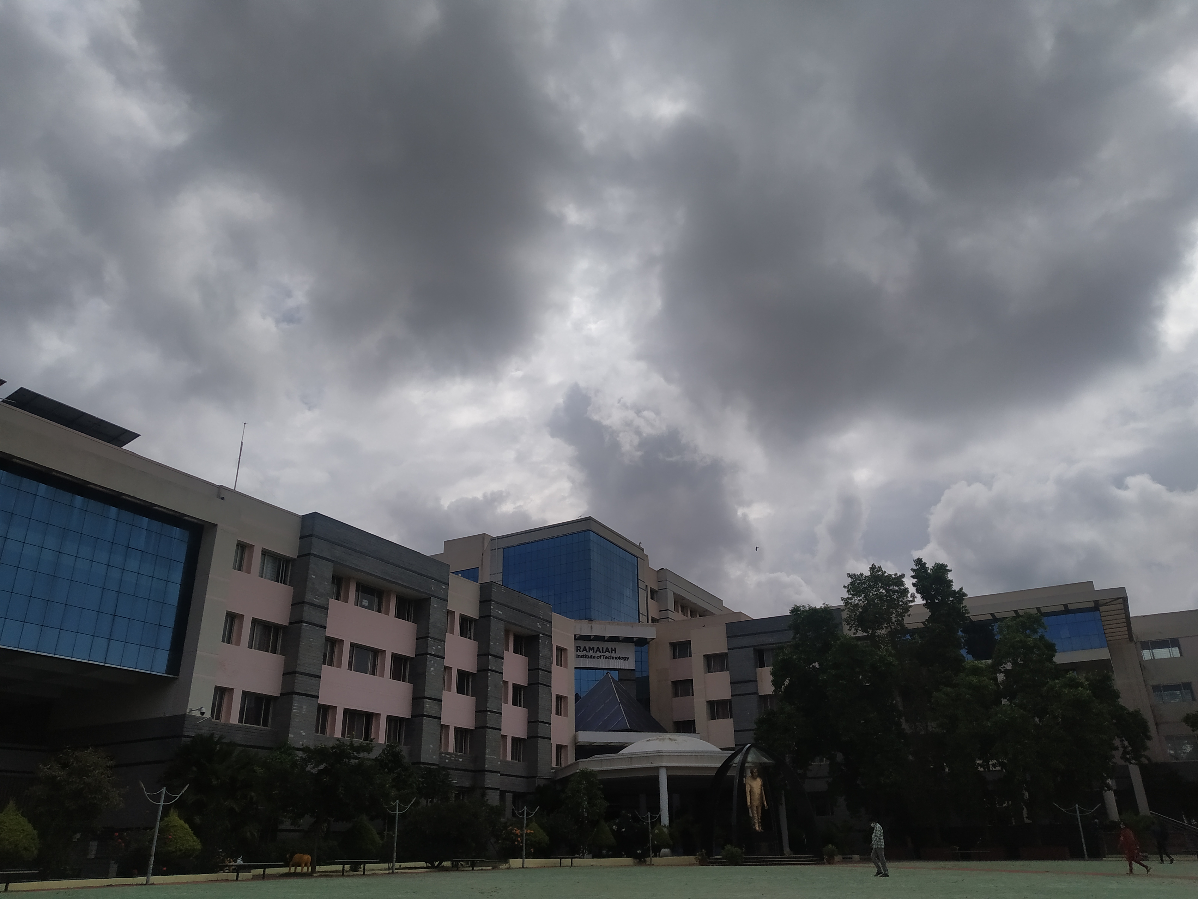 Ramaiah Institute of Technology Bangalore - campus
