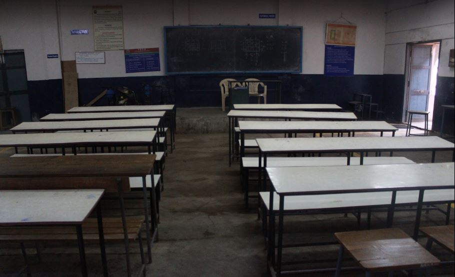 Sagi Rama Krishnam Raju Engineering College - classroom