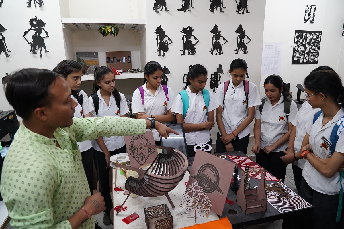 ARCH College of Design and Business - labs