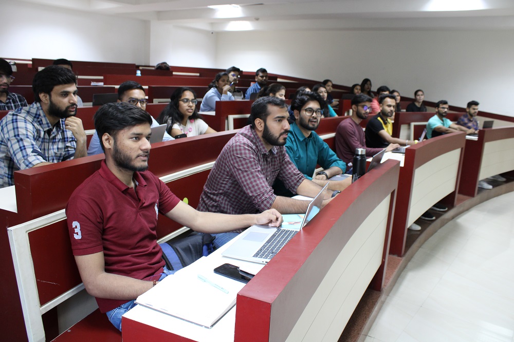FOSTIIMA Business School - classroom