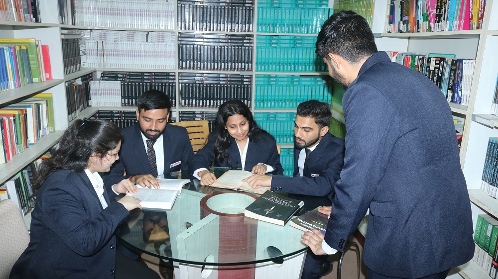 FOSTIIMA Business School - library