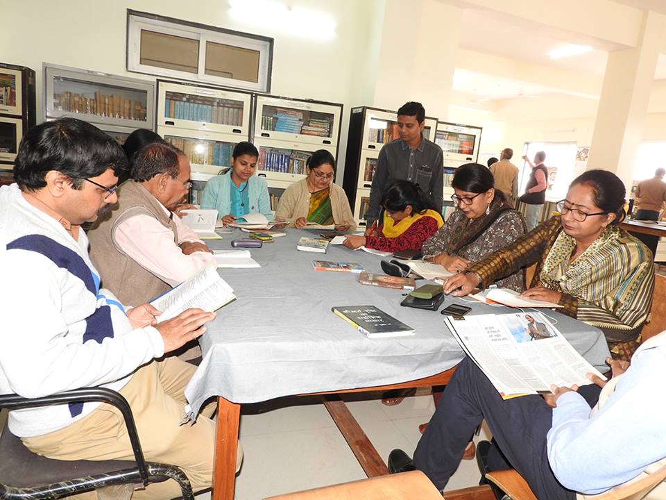 Atal Bihari Vajpayee Hindi Vishwavidyalaya - library