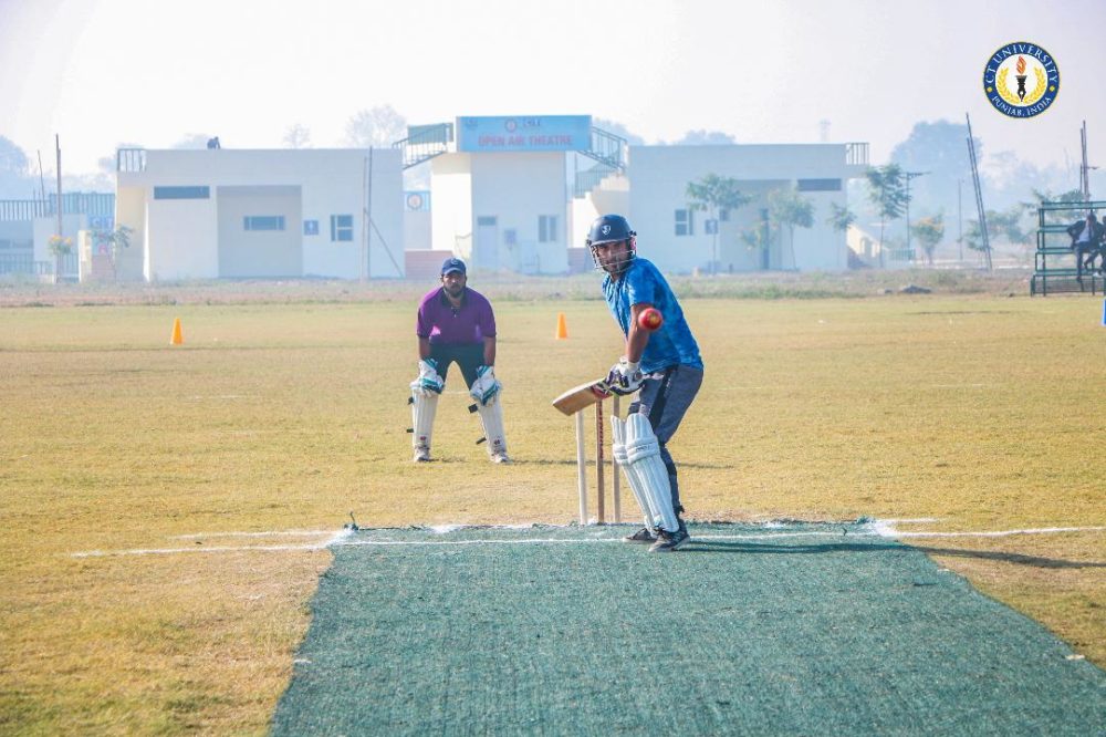 CT University - sports