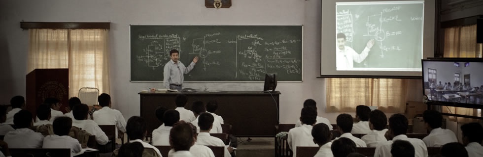 DEI Agra - classroom