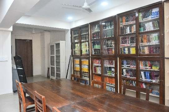 HSNC University - library