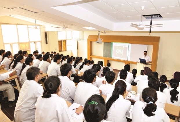 Maharishi Markandeshwar University - classroom