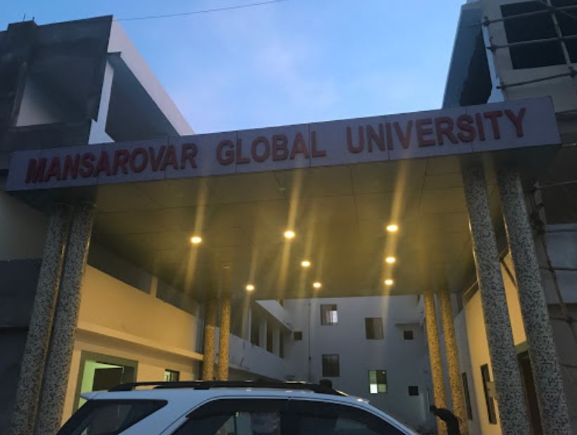 Mansarovar Global University - entrance
