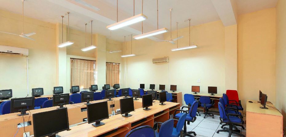 ICFAI University Raipur - labs