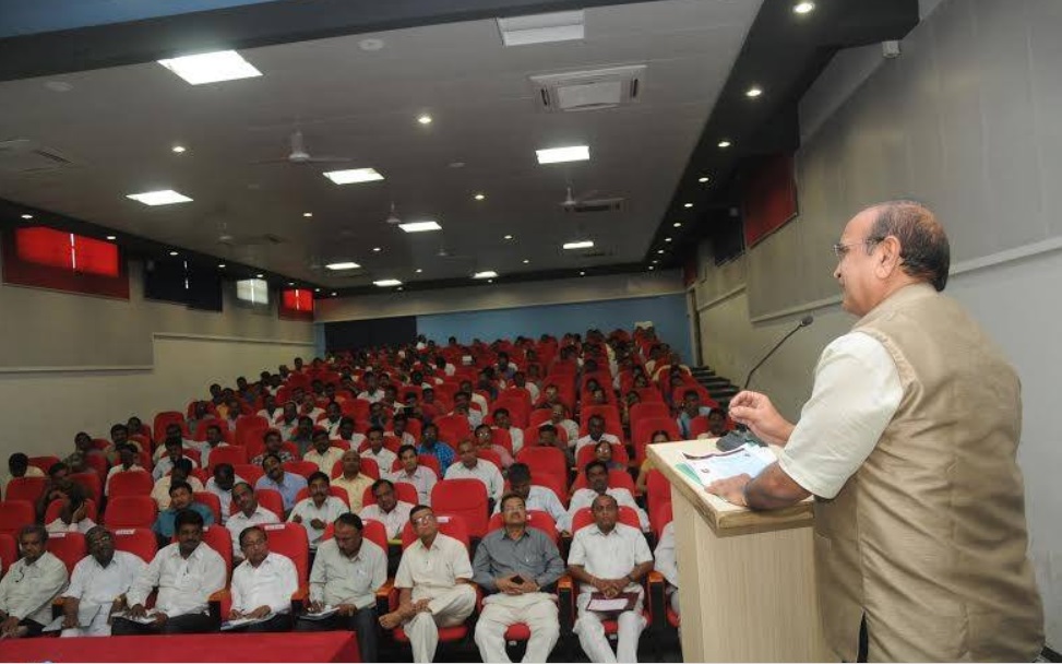 YCMOU Nashik - auditorium