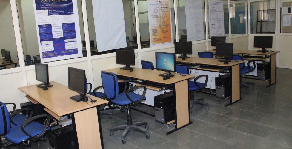Acropolis Institute of Technology and Research - labs