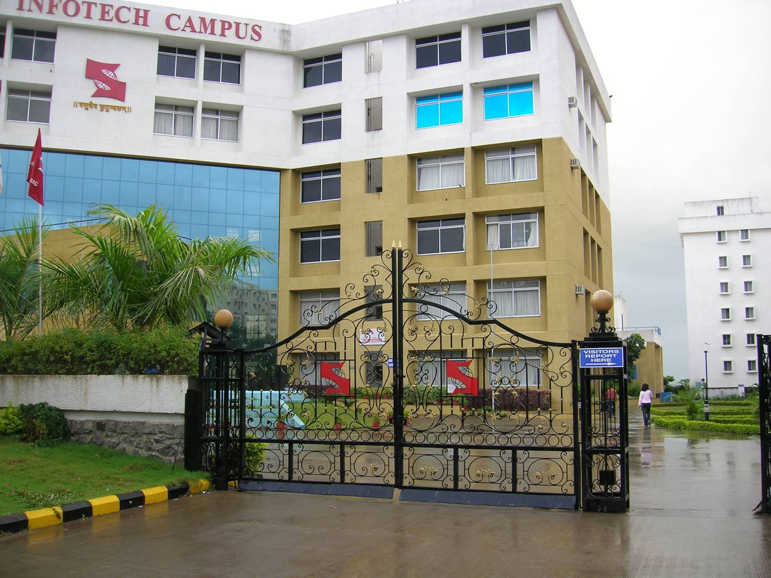 SCMHRD - entrance