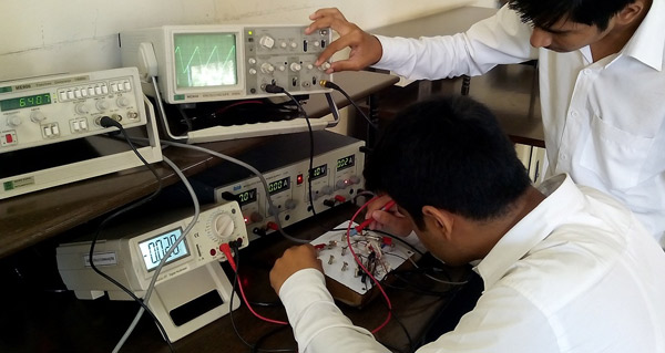 Chameli Devi Group of Institution - labs